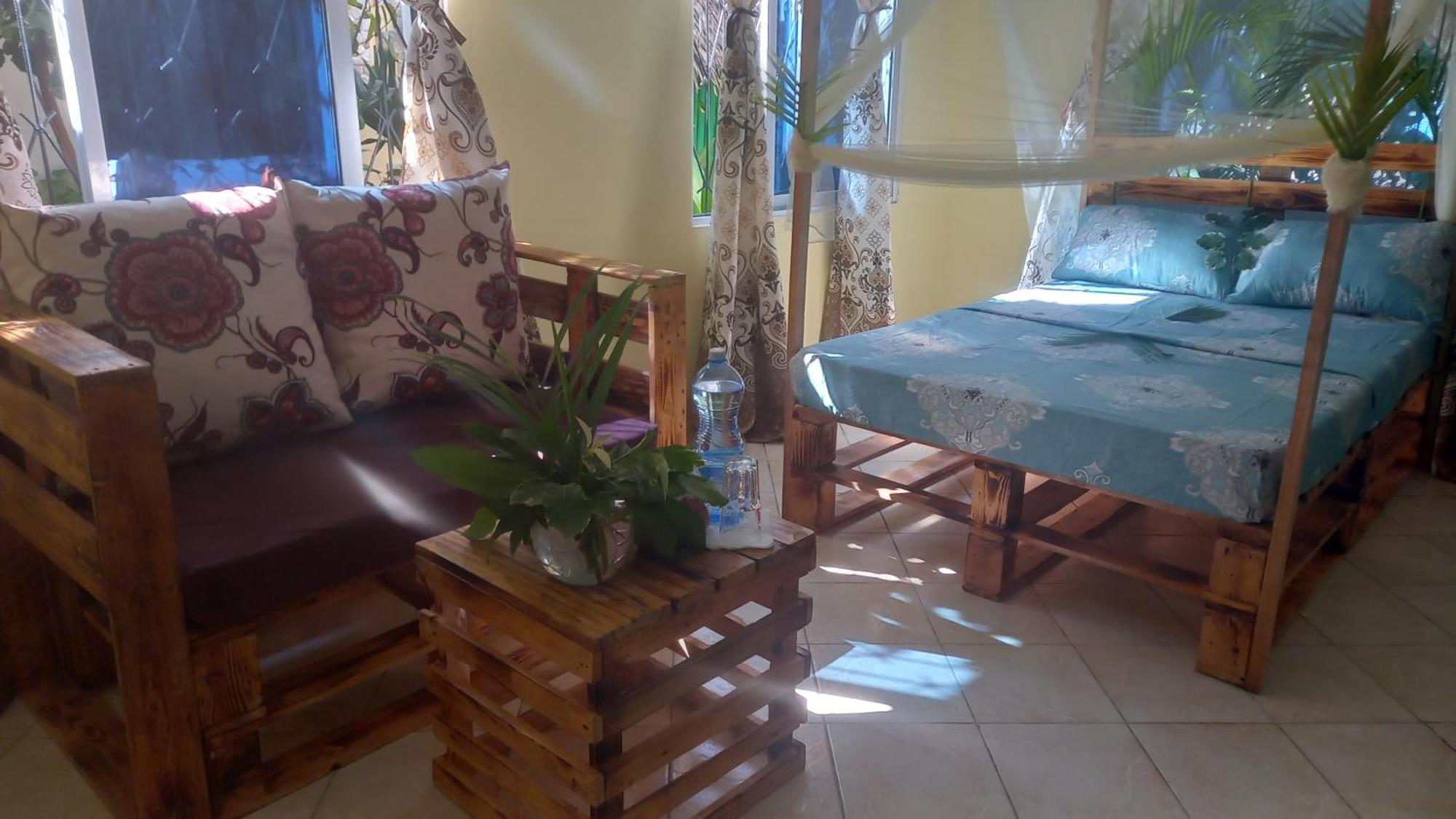 Mount Zion Guest House, Mtwapa Mtomondoni Момбаса Экстерьер фото