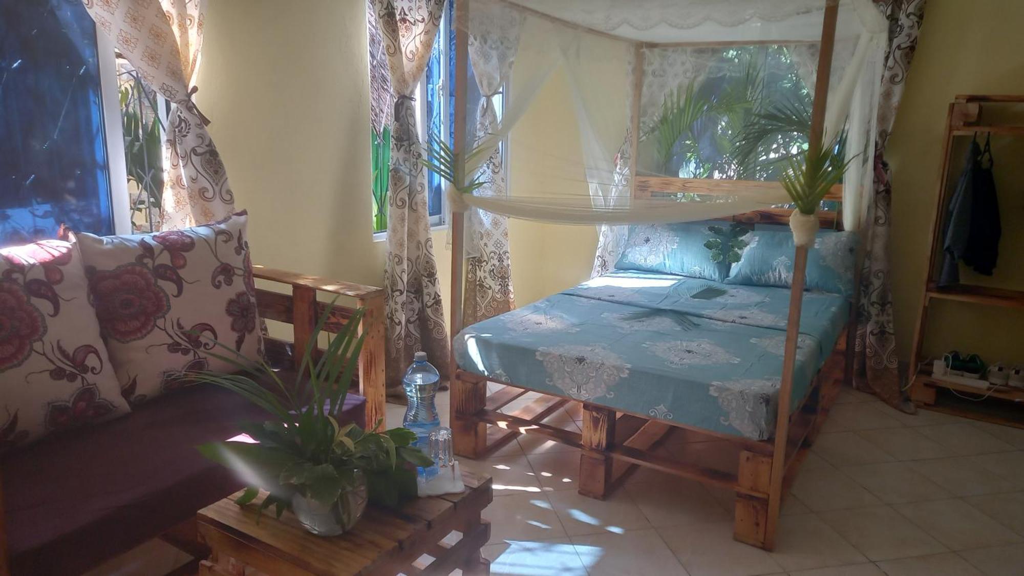 Mount Zion Guest House, Mtwapa Mtomondoni Момбаса Экстерьер фото