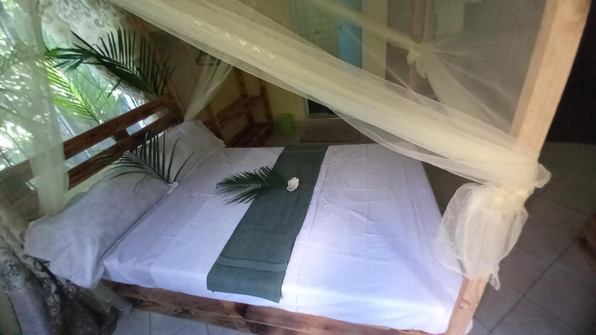 Mount Zion Guest House, Mtwapa Mtomondoni Момбаса Экстерьер фото