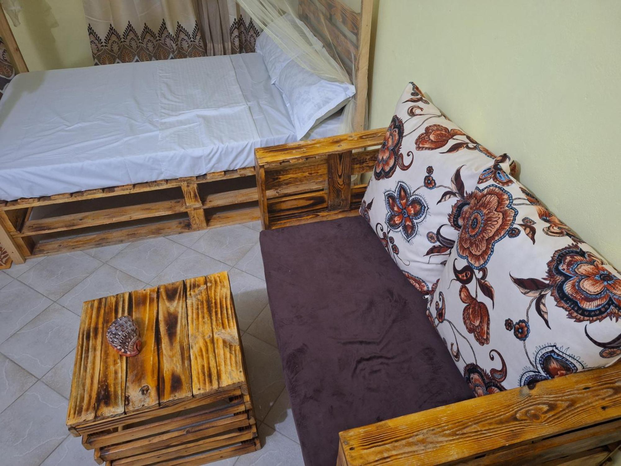 Mount Zion Guest House, Mtwapa Mtomondoni Момбаса Экстерьер фото