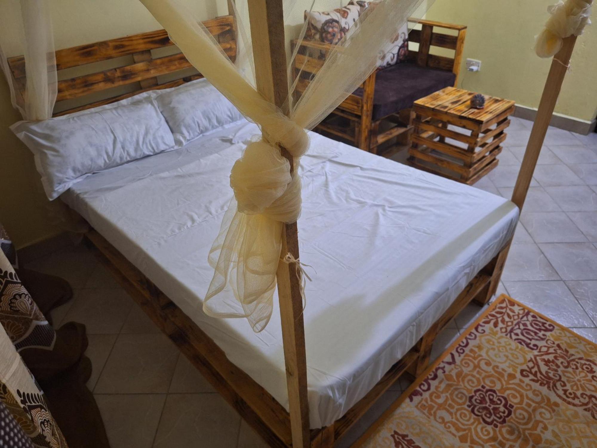 Mount Zion Guest House, Mtwapa Mtomondoni Момбаса Экстерьер фото