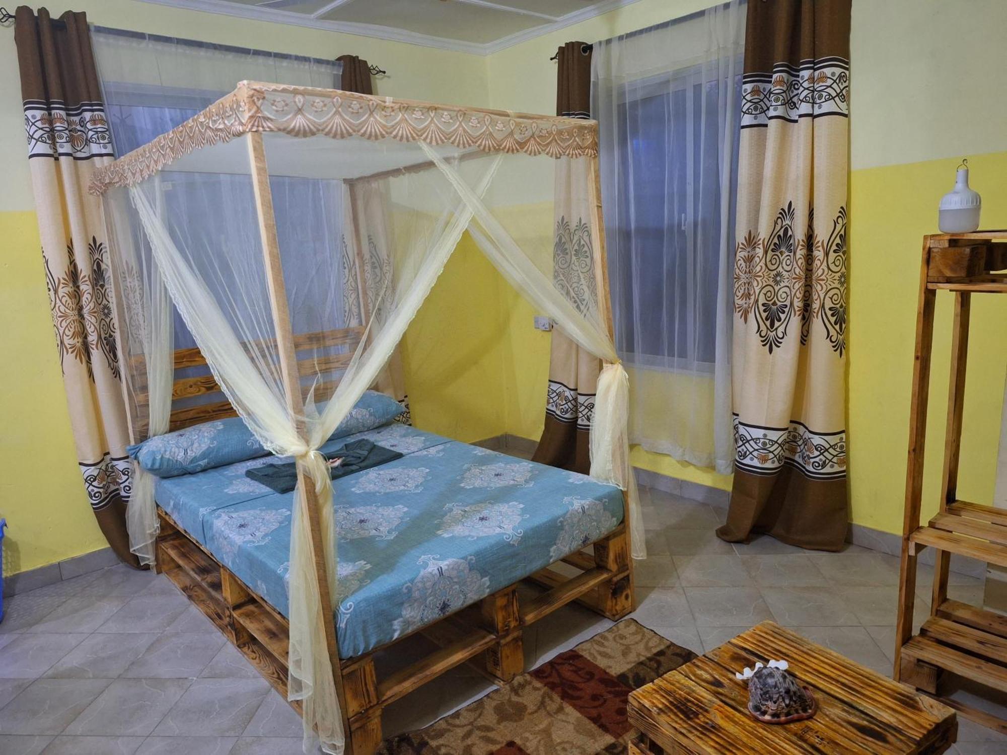 Mount Zion Guest House, Mtwapa Mtomondoni Момбаса Экстерьер фото