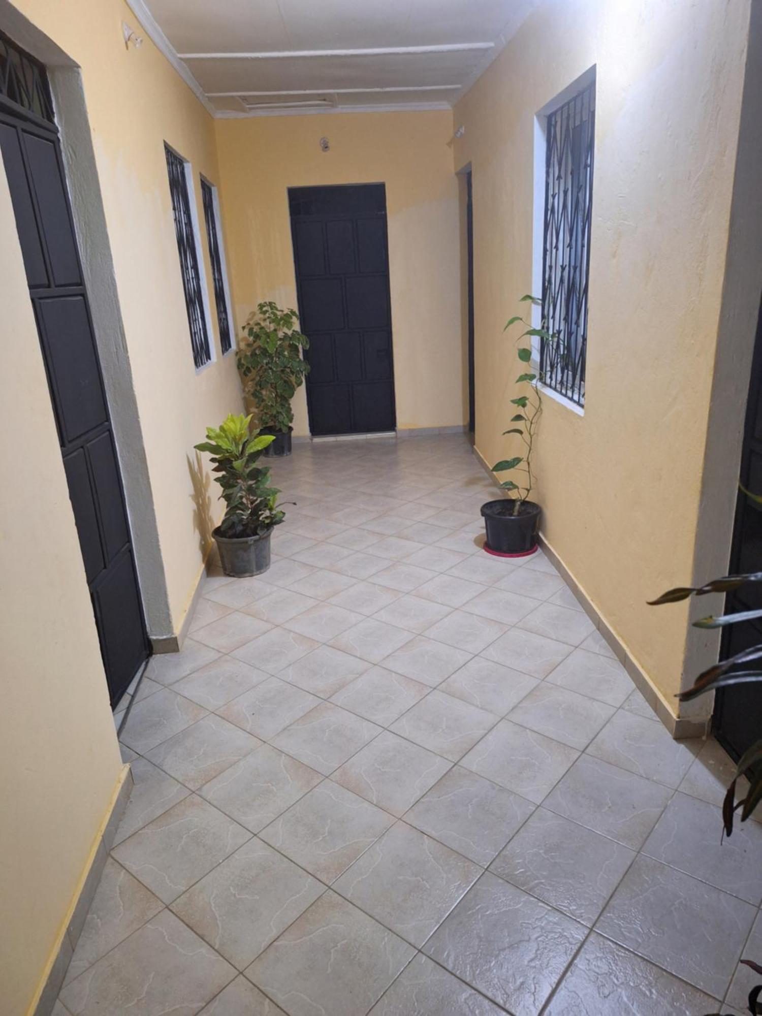 Mount Zion Guest House, Mtwapa Mtomondoni Момбаса Экстерьер фото
