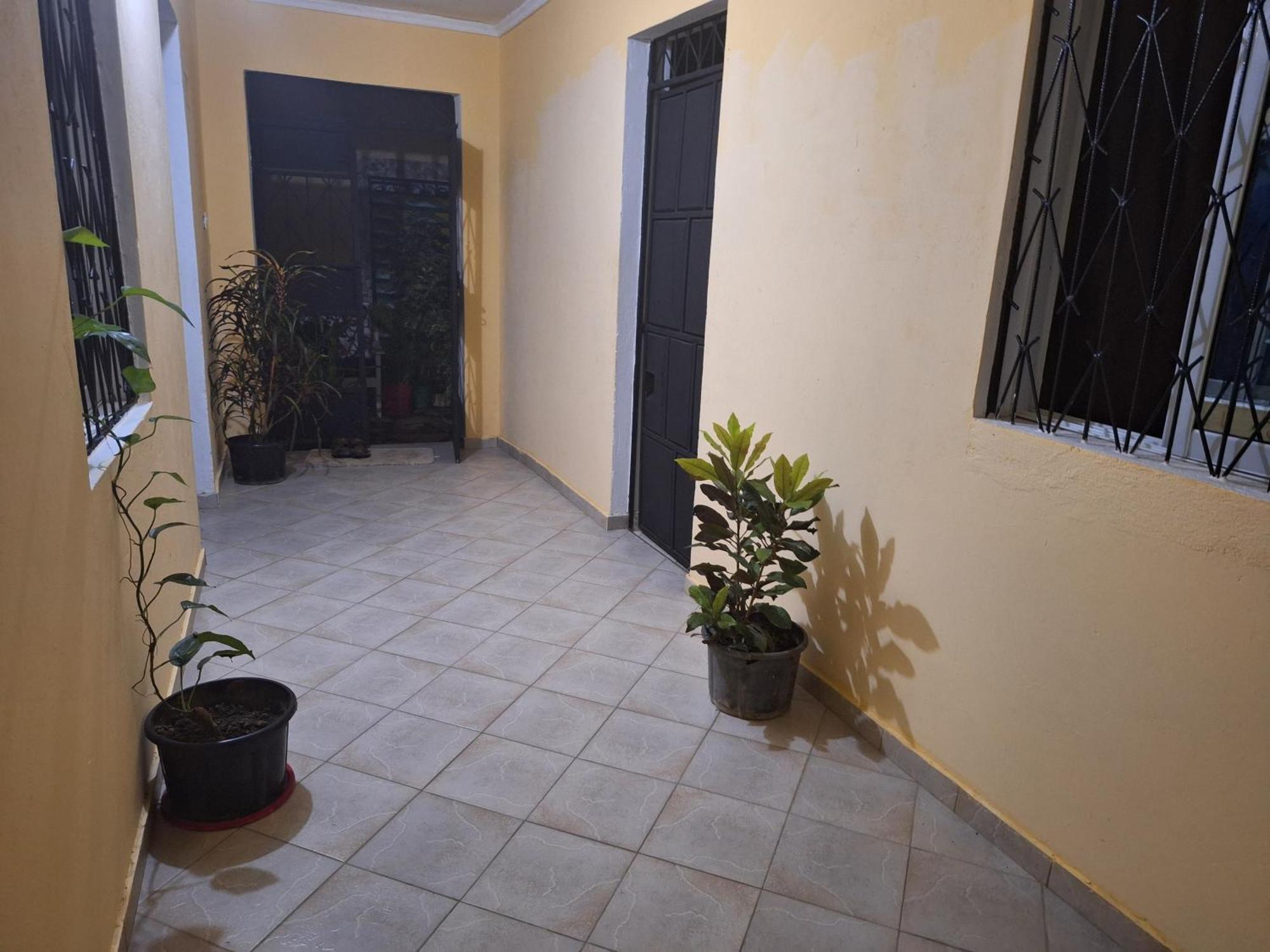 Mount Zion Guest House, Mtwapa Mtomondoni Момбаса Экстерьер фото