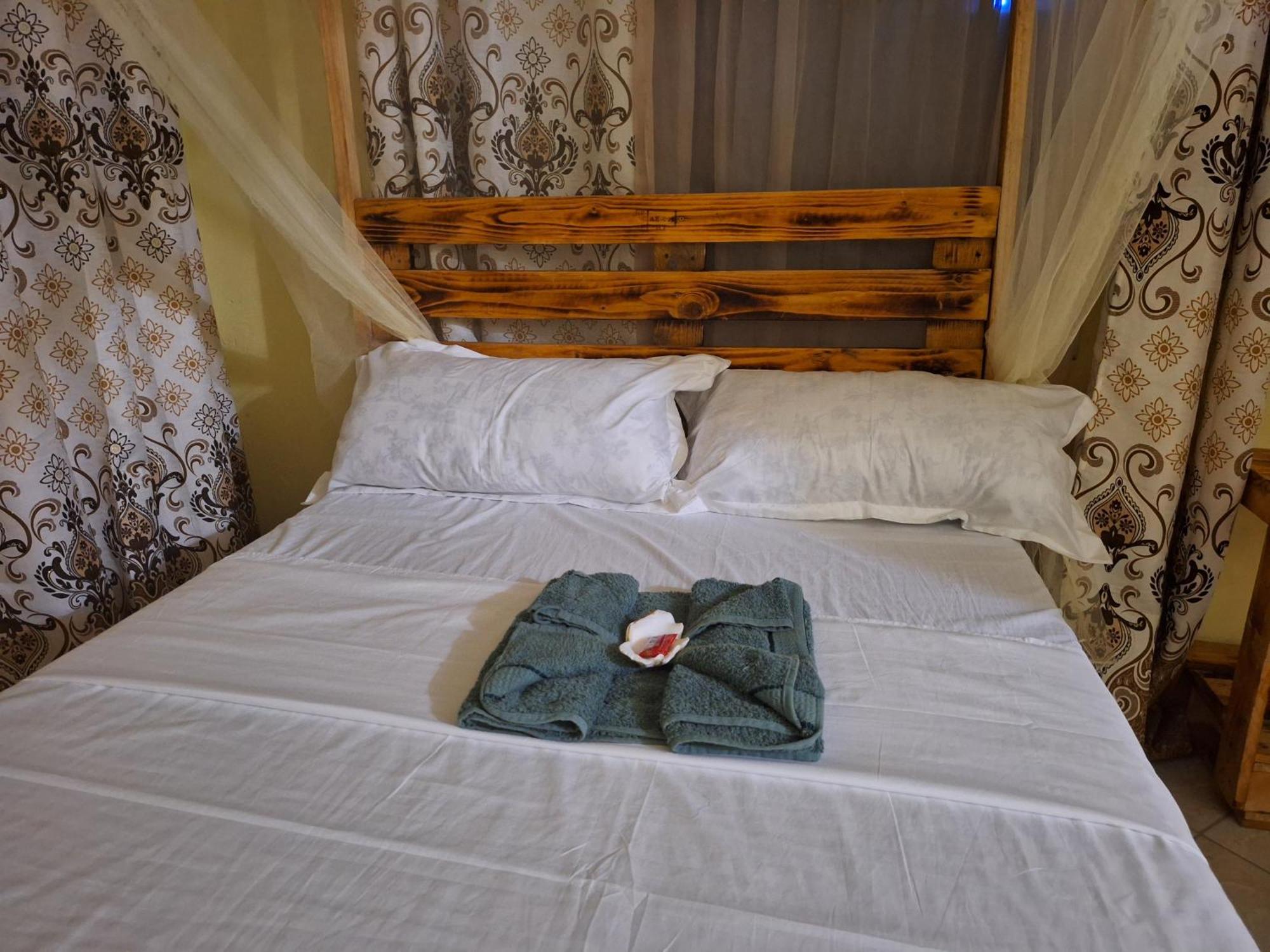 Mount Zion Guest House, Mtwapa Mtomondoni Момбаса Экстерьер фото
